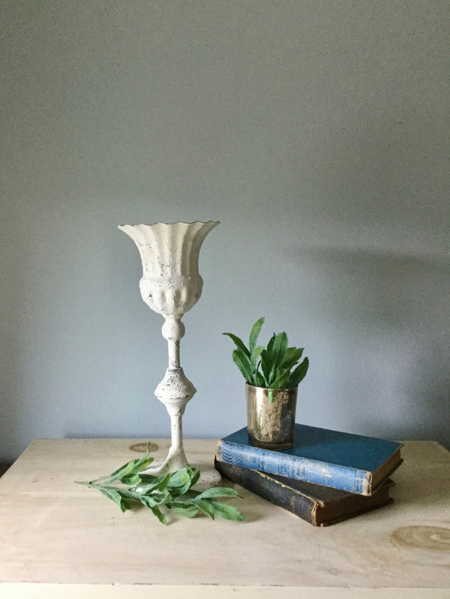 White Pedestal Candle Holder, White Metal Vase, Pillar Holders, Farmhouse Home Decor, Urn, Plant Stand