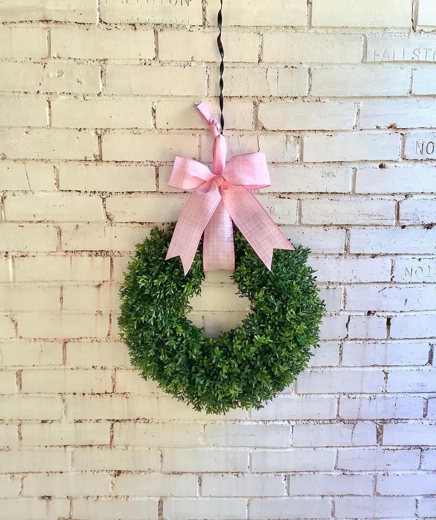 Pink Easter Boxwood Wreath, Spring Boxwood Wreath, Boxwood Wreath with Pink Bow, Window Wreath, Mothers Day Wreath, Everyday Door Wreath