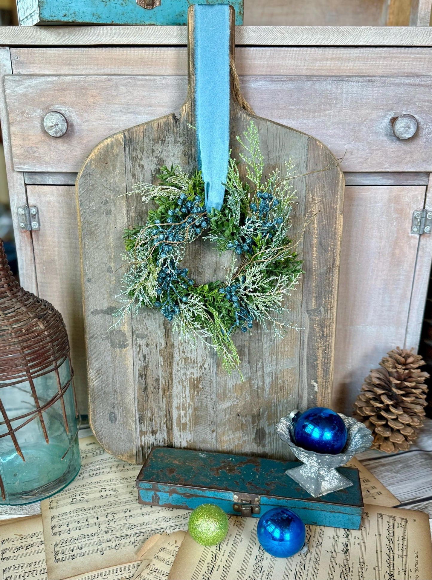 Blue Juniper Christmas Candle Wreath, Blue Candle Wreath, Blue Christmas Decor, Handmade Gift, Table Decorations, Kitchen Cabinet Wreath