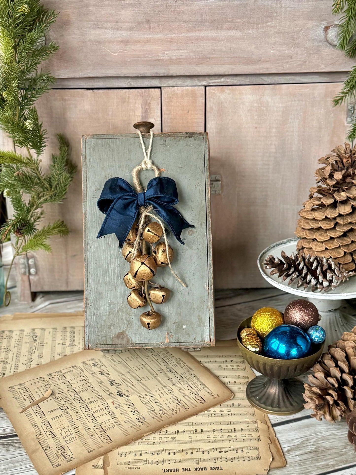 Sleigh Bells Door Hanger, Christmas Bells, Mistletoe Bells, Jingle Bell Swag, Christmas Sleigh Bells, Package Topper, Christmas Gift