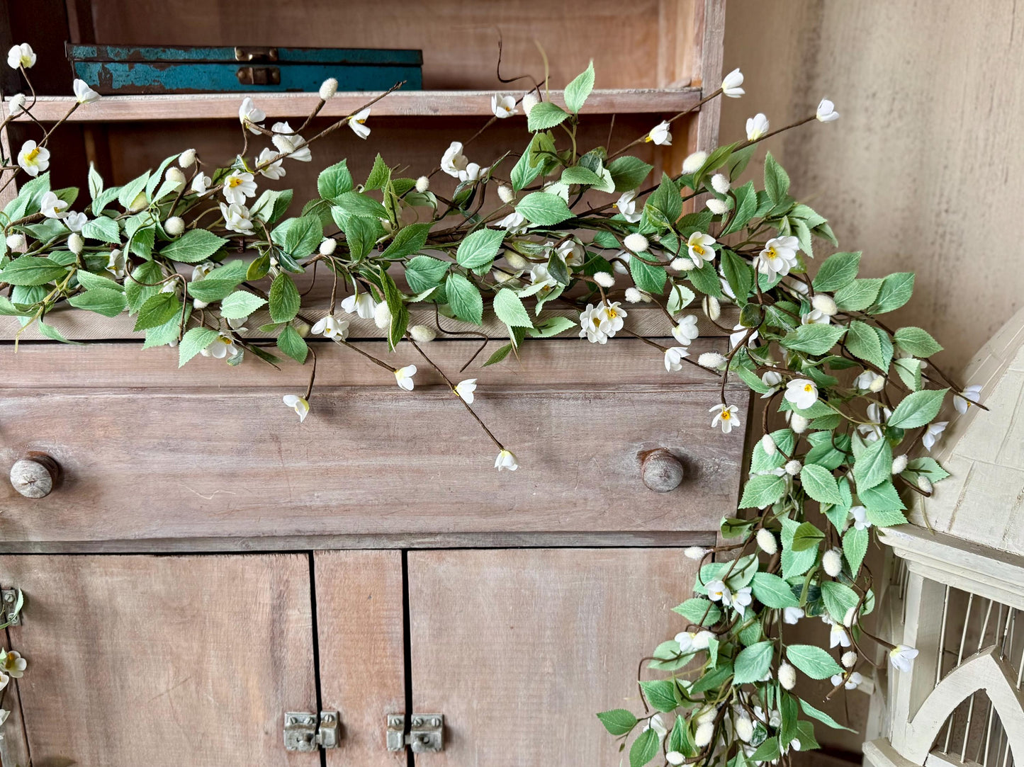 Wildflower Garland, Pussy Willow Garland, Garland for Mantle, White Wedding Garland, White Floral Garland, Country Rustic