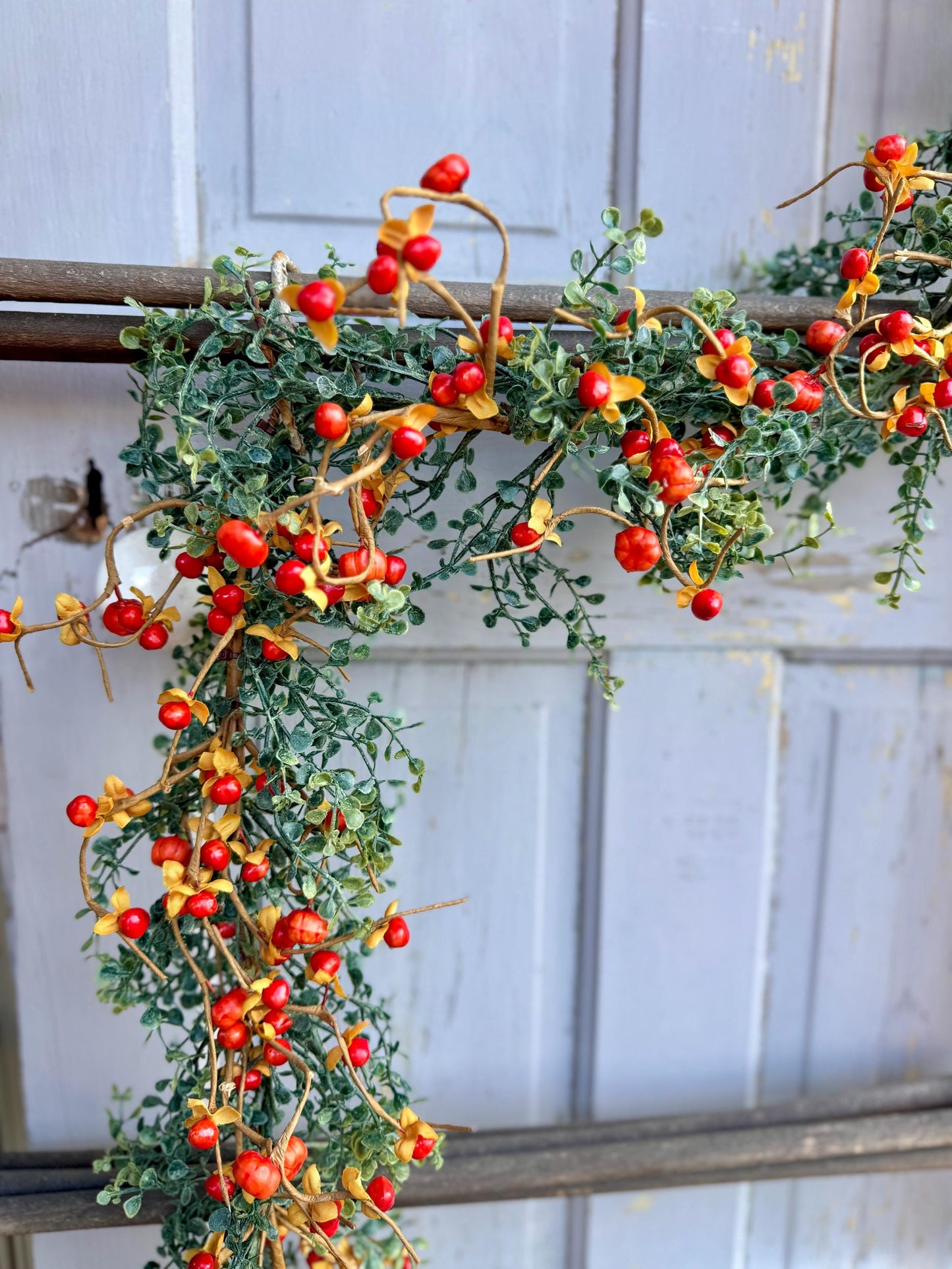 Fall Pumpkin Berry Garland for Mantle, Bittersweet Garland, Farmhouse Harvest Decor, Fireplace Decor, Fall Bittersweet Garland
