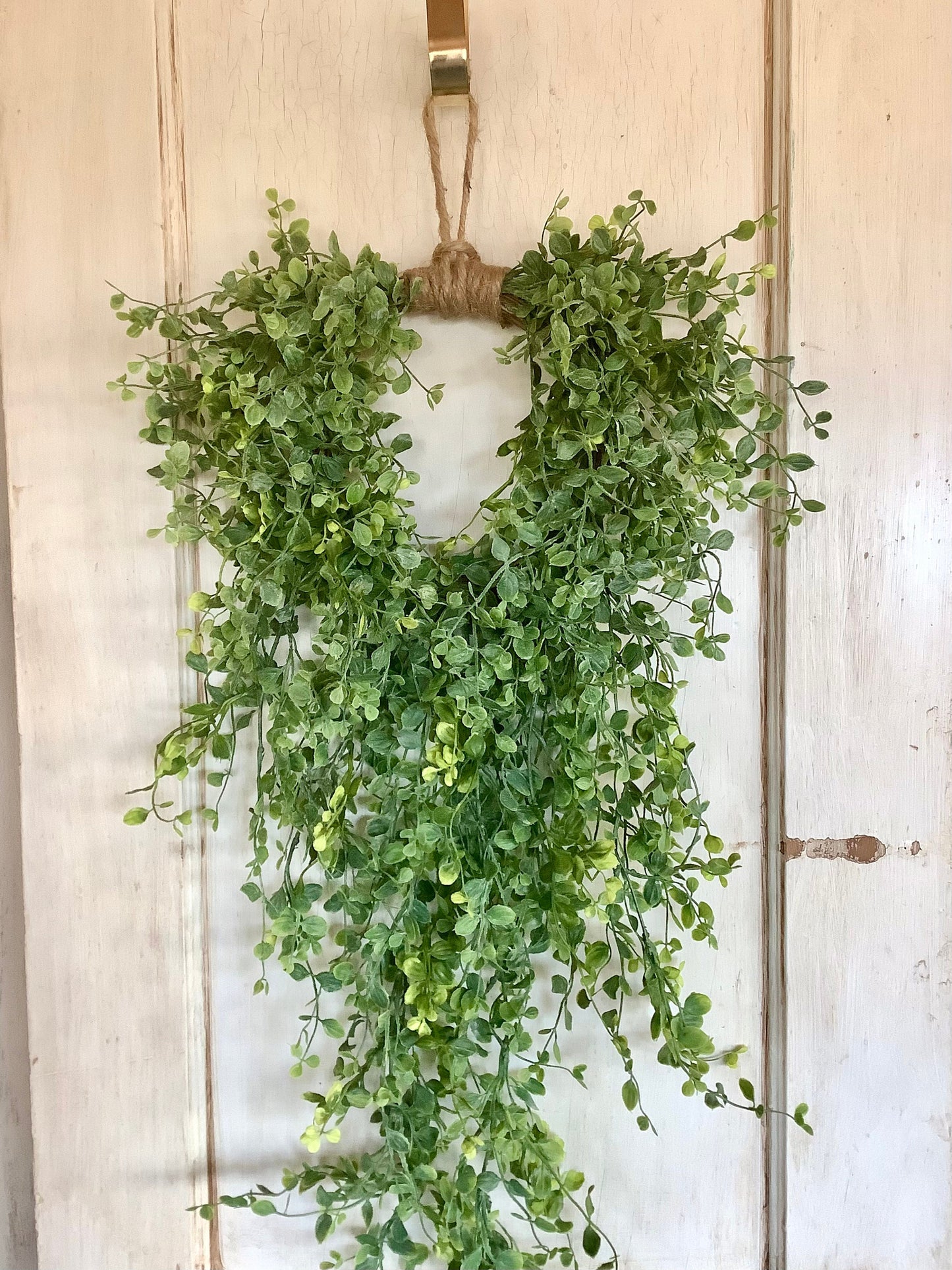 Spring Wreath, Wreath for Front Wreath, Hanging Vine Wreath, Front Door Wreath, Trending Summer Wreath, Door Wreath, Heart Wreath