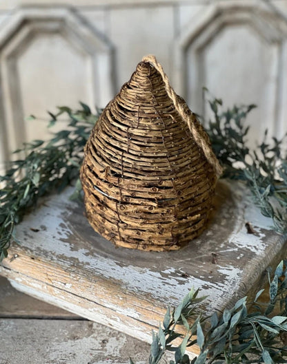 Set Bee Skep, Bee Hive, Bumblebee Decor, Bee House, Baby Shower Accent, Bee Kitchen, Nursery Decor