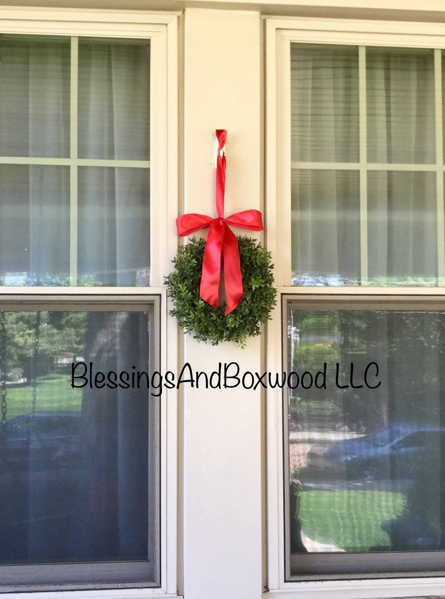Christmas Boxwood Window Wreath, Mini Boxwood Wreath, Mini Window Wreath, Christmas Window Wreath, Christmas Boxwood Wreath