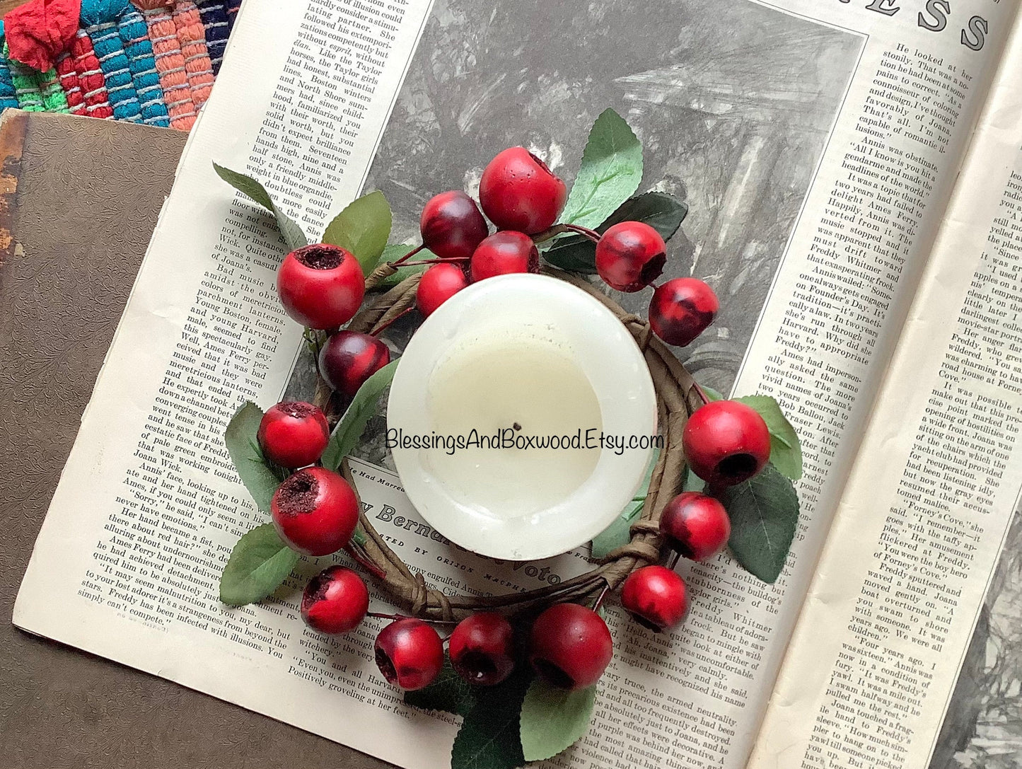 Christmas Berry Pod Wreath, Christmas Window Wreath, Mini Wreath, Kitchen Cabinets Decor, Christmas Decorations, Tabescape