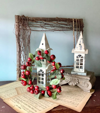 Christmas Berry Pod Wreath, Christmas Window Wreath, Mini Wreath, Kitchen Cabinets Decor, Christmas Decorations, Tabescape
