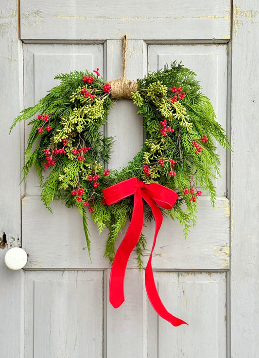 Red Christmas Wreath, Winter Cedar Door Wreath, Modern Heart Wreath, Christmas Pine Decor, Door Decorations, Winter Wreath