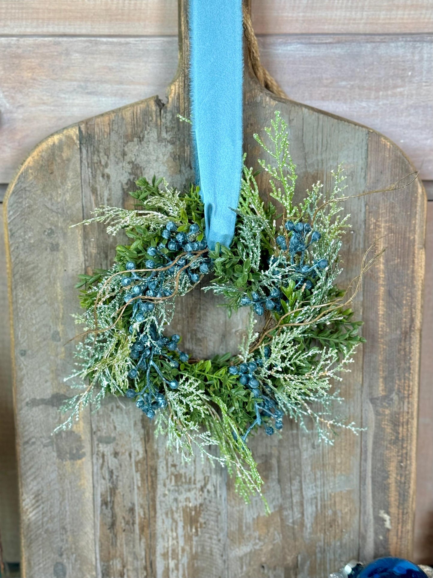 Blue Juniper Christmas Candle Wreath, Blue Candle Wreath, Blue Christmas Decor, Handmade Gift, Table Decorations, Kitchen Cabinet Wreath