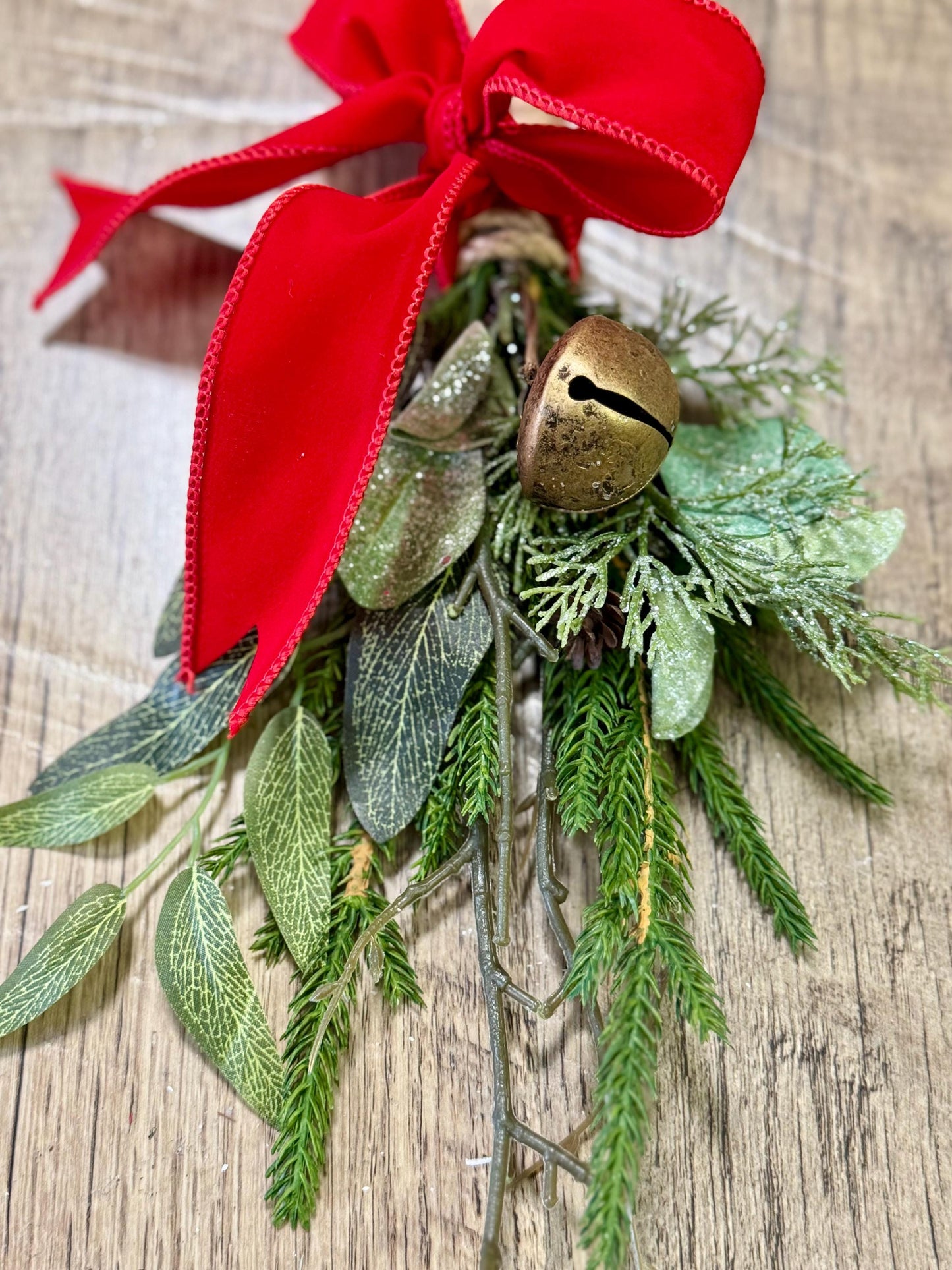 Luxe Gold Mini Christmas Swag with Bells, Mini Lantern Swag, Kitchen Cabinet Decor