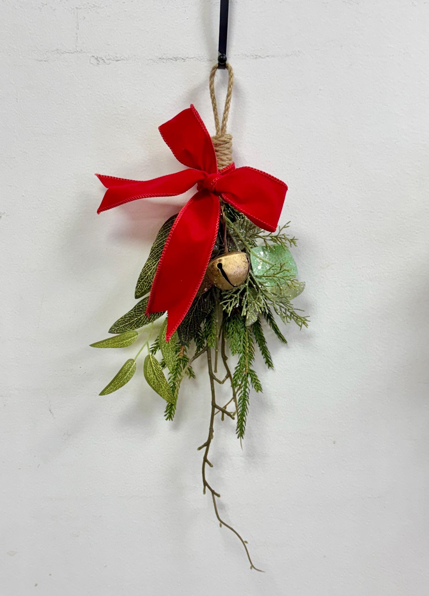 Luxe Gold Mini Christmas Swag with Bells, Mini Lantern Swag, Kitchen Cabinet Decor