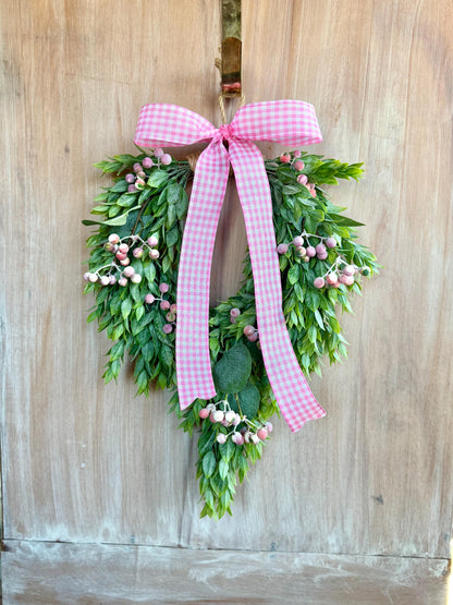 Valentines Day Wreath, Pink Berry Wreath, Spring Wreath, Pink Valentines Day Wreath, Mothers Day Gift, Easter Decor, Pink Heart Wreath