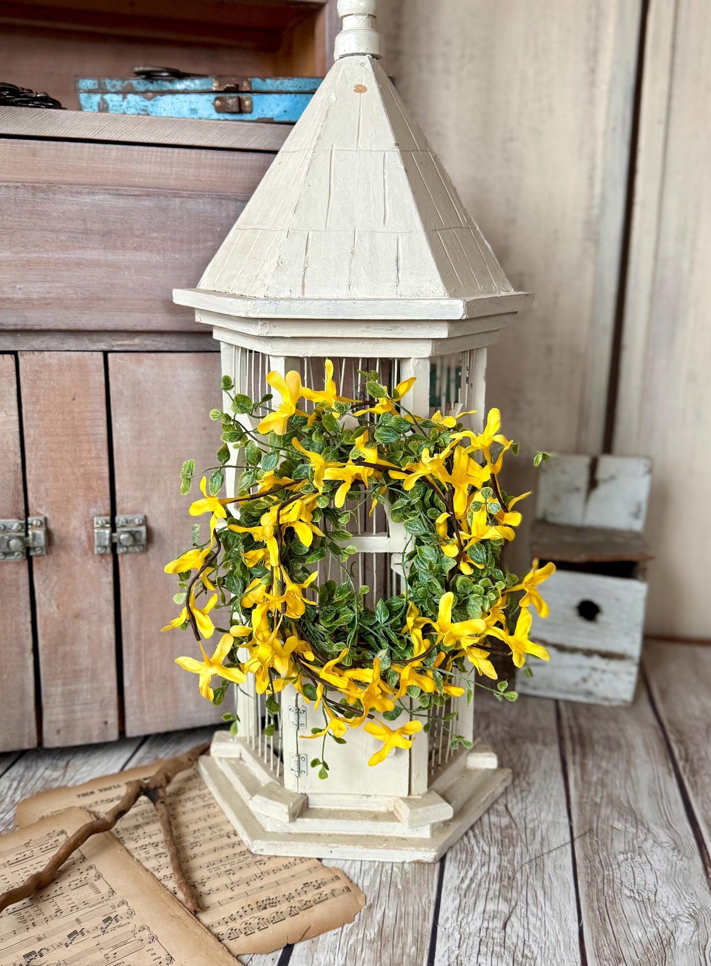 Yellow Forsythia Candle Wreath, Window Wreath, Yellow Kitchen Cabinets Wreath, Gold Chain Spring Wreath Ring, Summer Candle Wreath