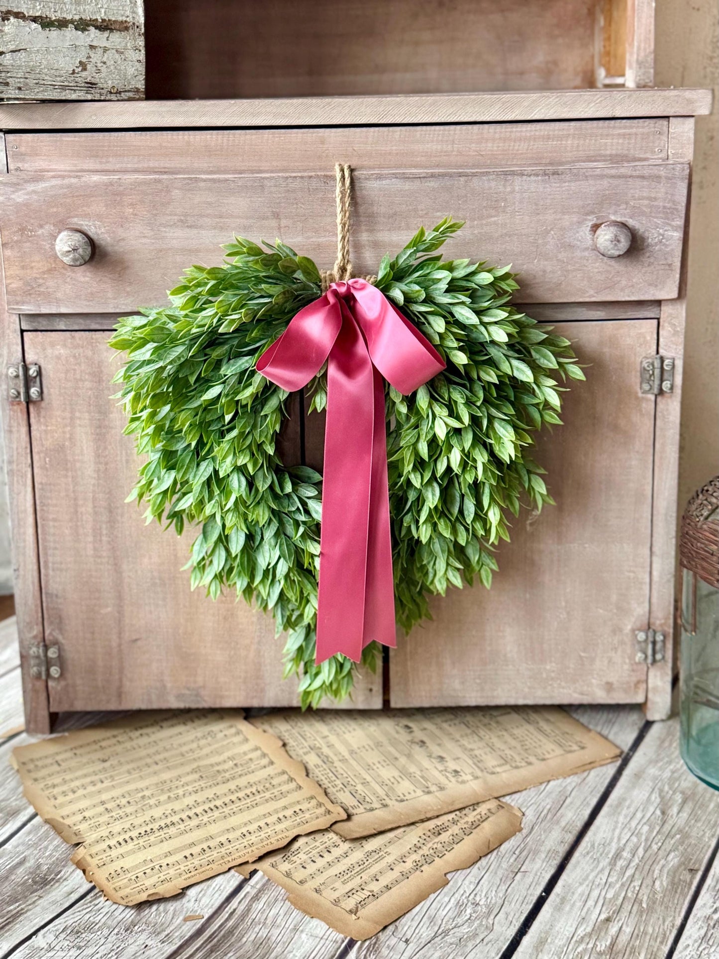 Greenery Wreath, Heart Shaped Wreath, Modern Door Wreath, Spring Wreath, Summer Wreath, Apartment Door Wreath, Nursing Home Decor