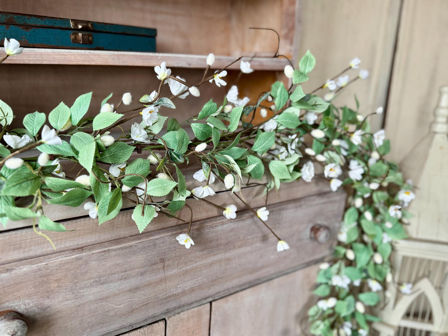 Wildflower Garland, Pussy Willow Garland, Garland for Mantle, White Wedding Garland, White Floral Garland, Country Rustic
