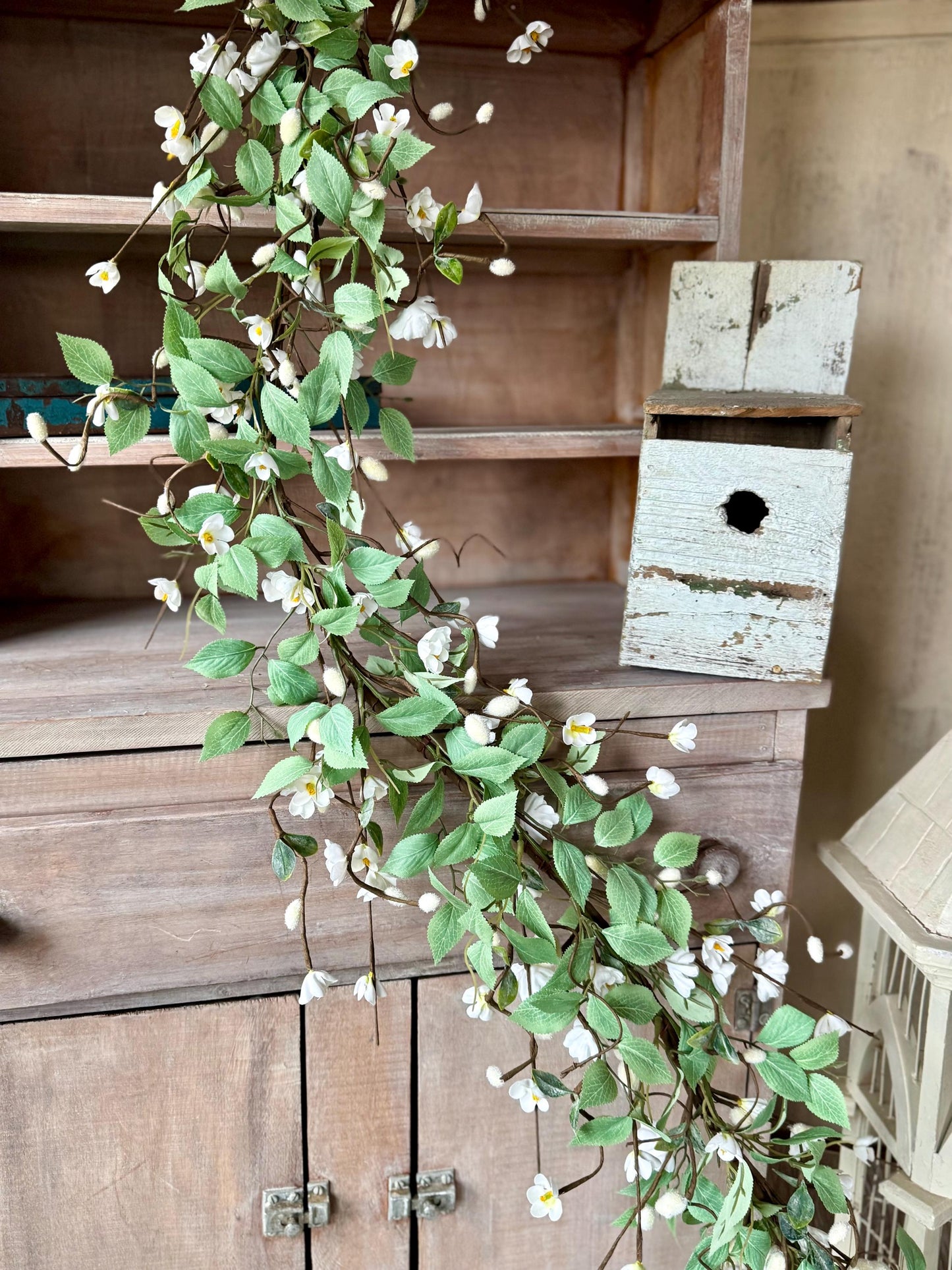Wildflower Garland, Pussy Willow Garland, Garland for Mantle, White Wedding Garland, White Floral Garland, Country Rustic