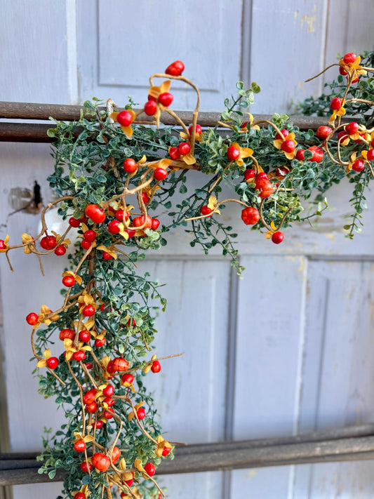 Fall Pumpkin Berry Garland for Mantle, Bittersweet Garland, Farmhouse Harvest Decor, Fireplace Decor, Fall Bittersweet Garland
